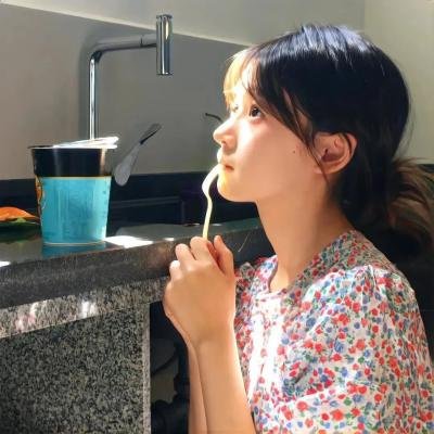 神勇女侠海报
