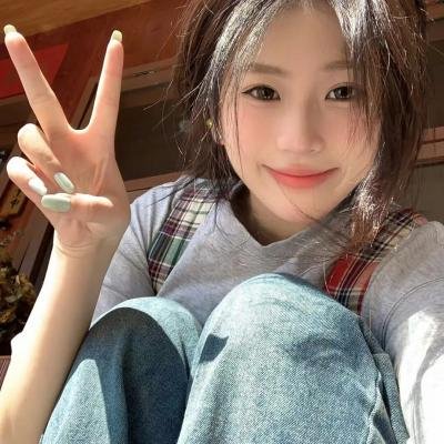 一周的偶像海报